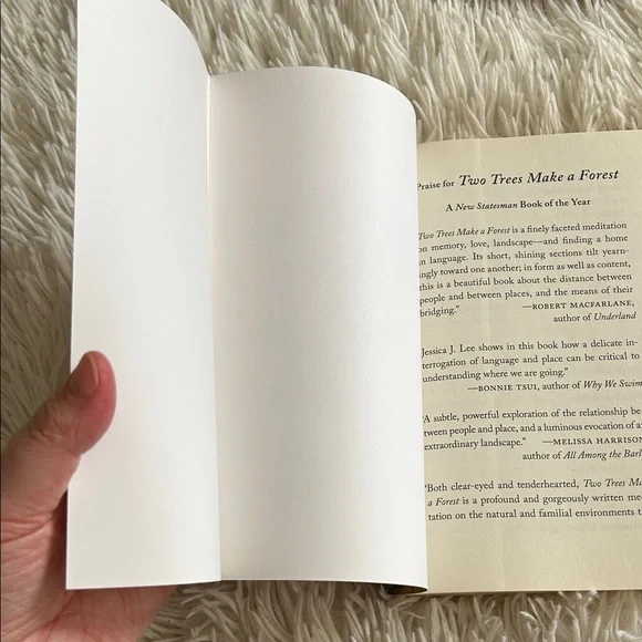 Two Trees Make a Forest, memoir by Jessica J Lee, Taiwan and Canada - Picture 6 of 8